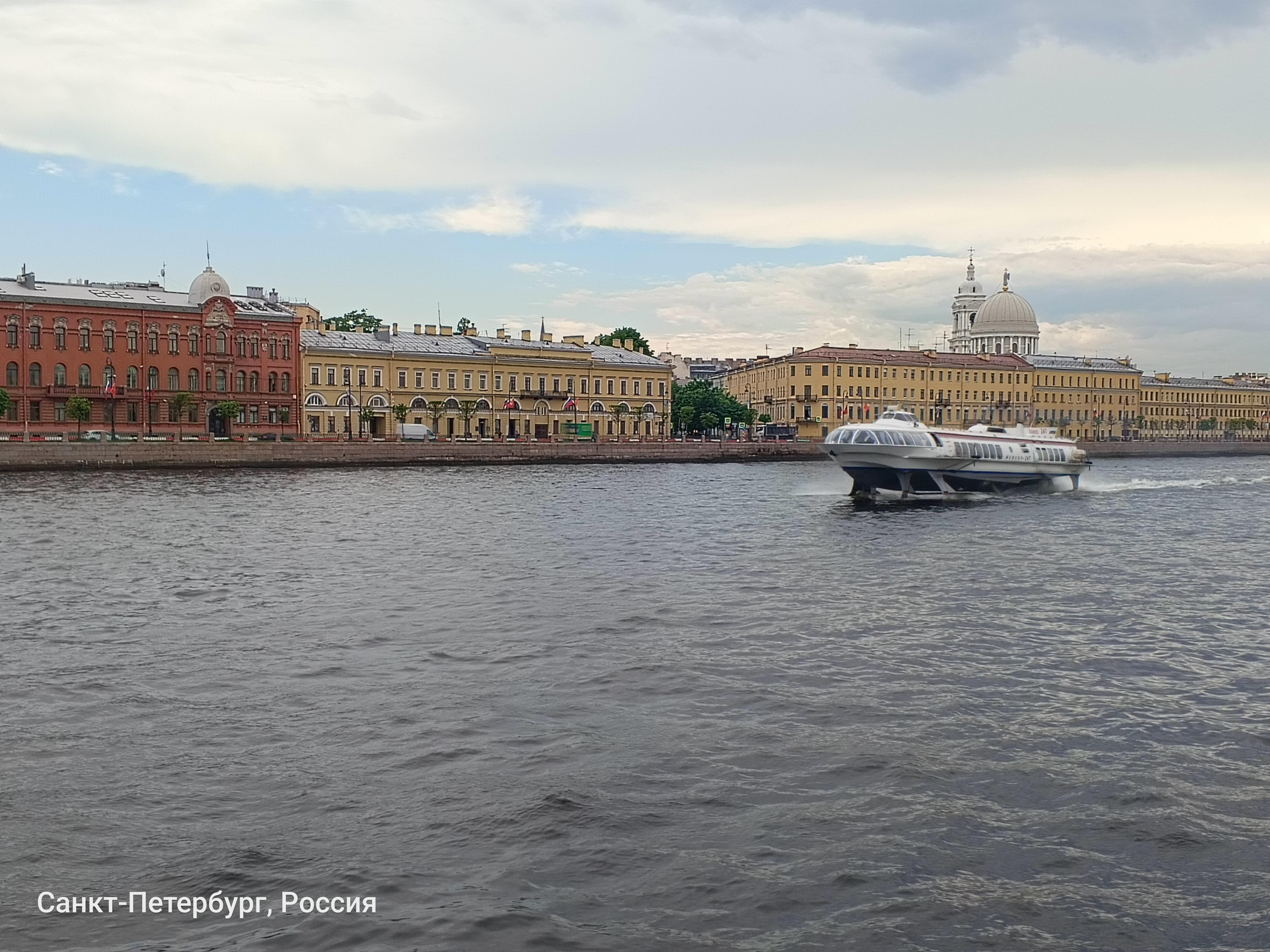 Центральный прогулочный маршрут Санкт-Петербурга.